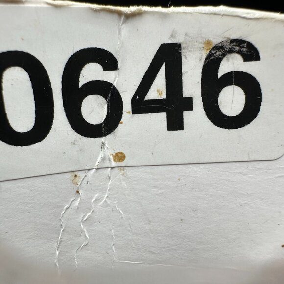 Vintage Timex Watch Women Gold Tone Manual Wind BROKEN Stretch Band Working - Picture 6 of 6